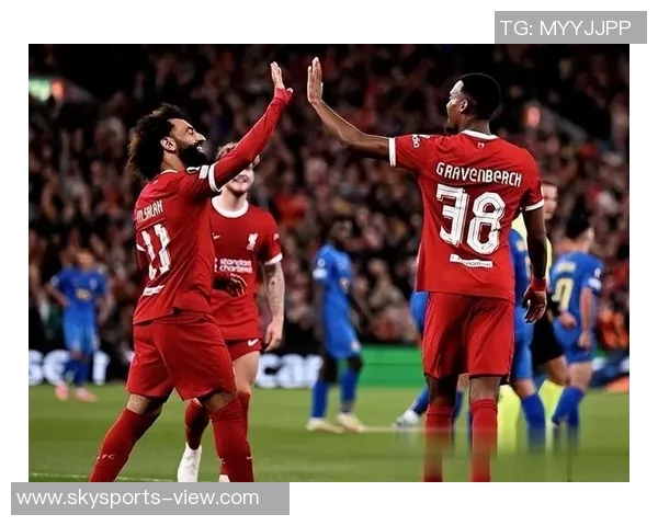 友谊赛巴萨与曼联激战成平红牌事件引发全场热议与争议