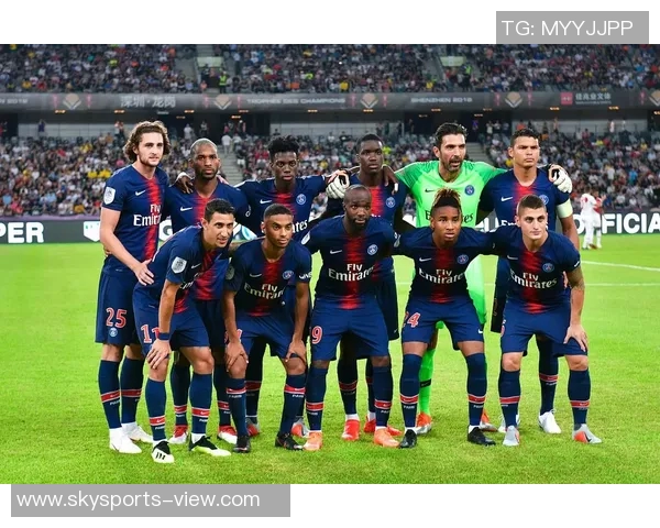 德甲激战巴黎圣日耳曼大胜曼城帽子戏法点燃全场激情与转会传闻