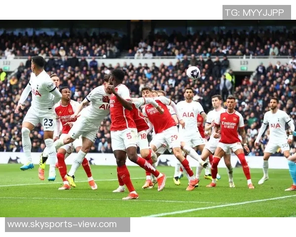 德甲激战：AC米兰与曼城战成平局神奇扑救引发全场狂欢