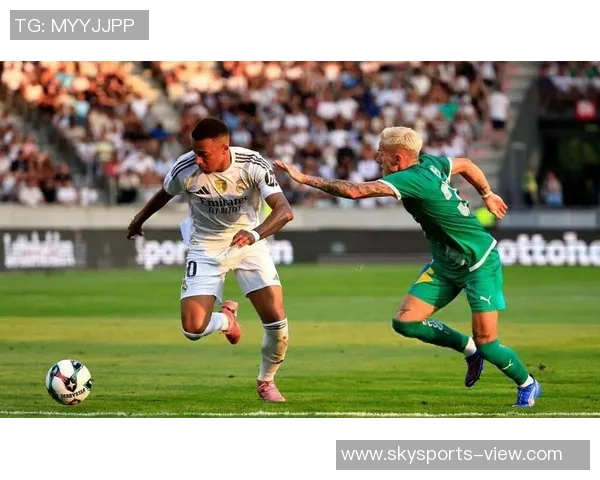 皇马友谊赛大胜那不勒斯五球狂潮引发全场热议