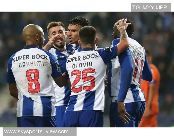 世界杯波尔图与切尔西激战成平局乌龙球成比赛转折点引发热议